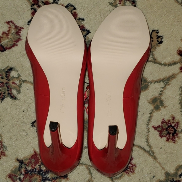Red Heels - Picture 2 of 4